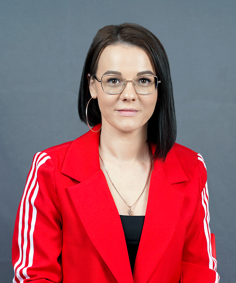 Ро Елена Александровна.